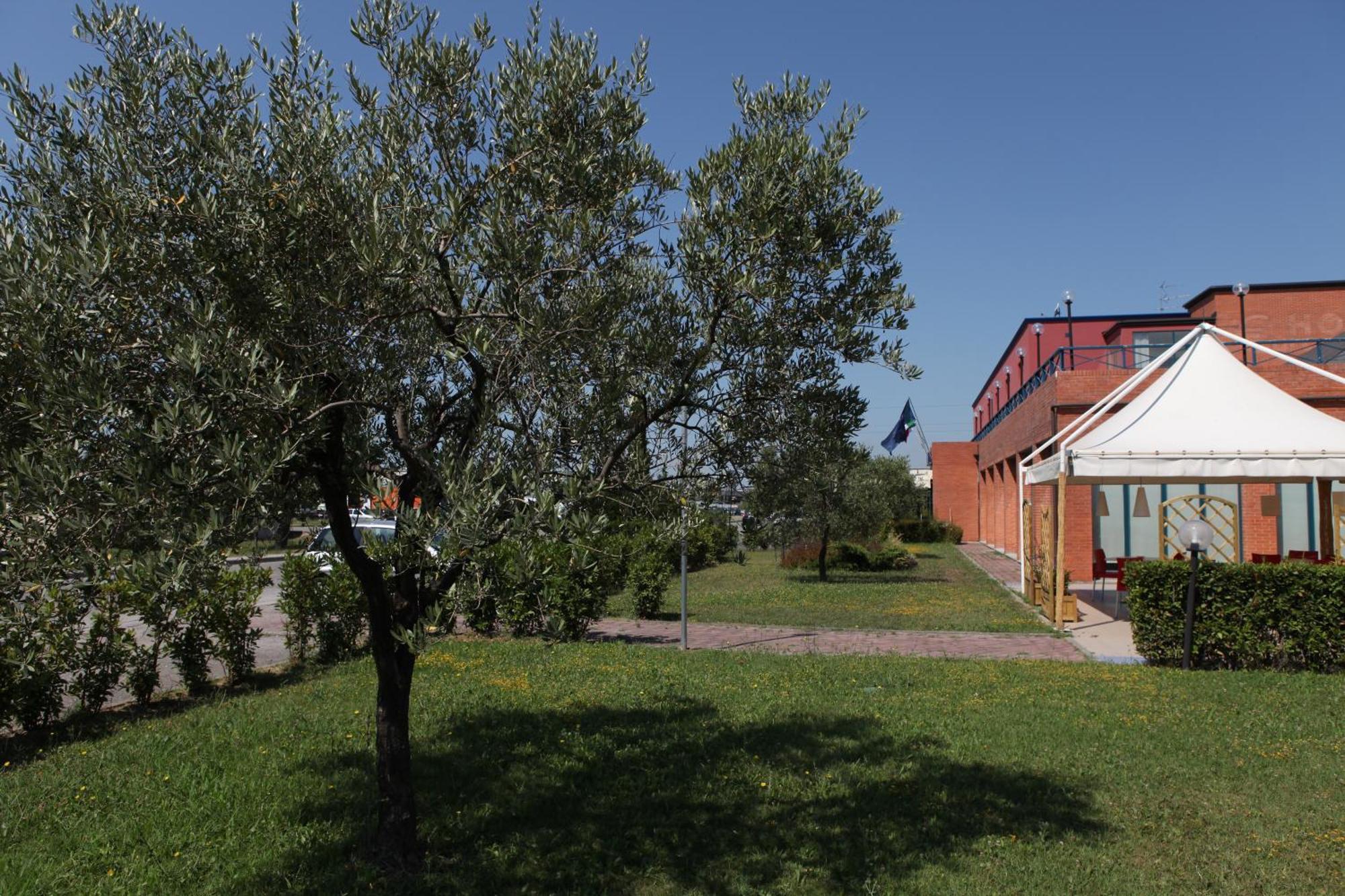 Euro Hotel Кашіна Екстер'єр фото