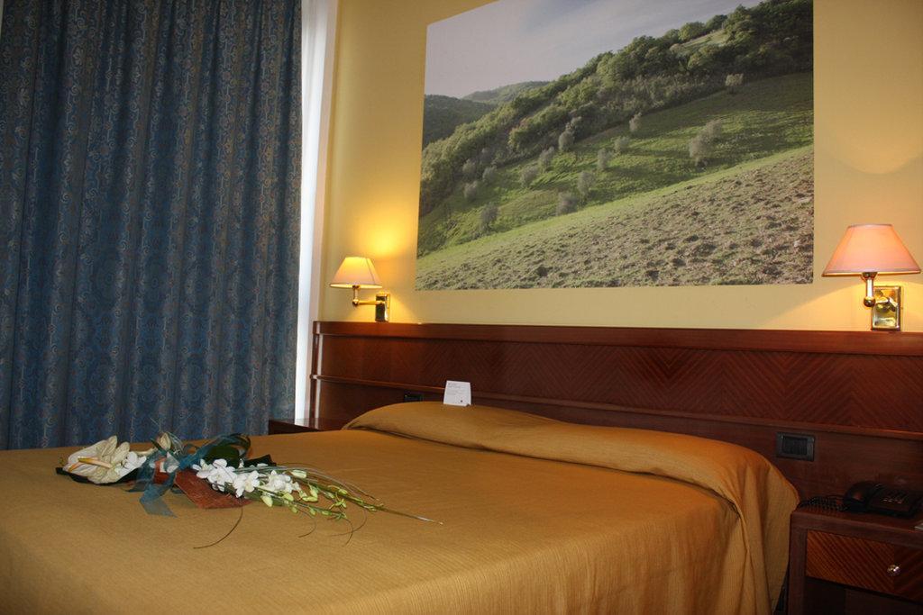 Euro Hotel Кашіна Екстер'єр фото
