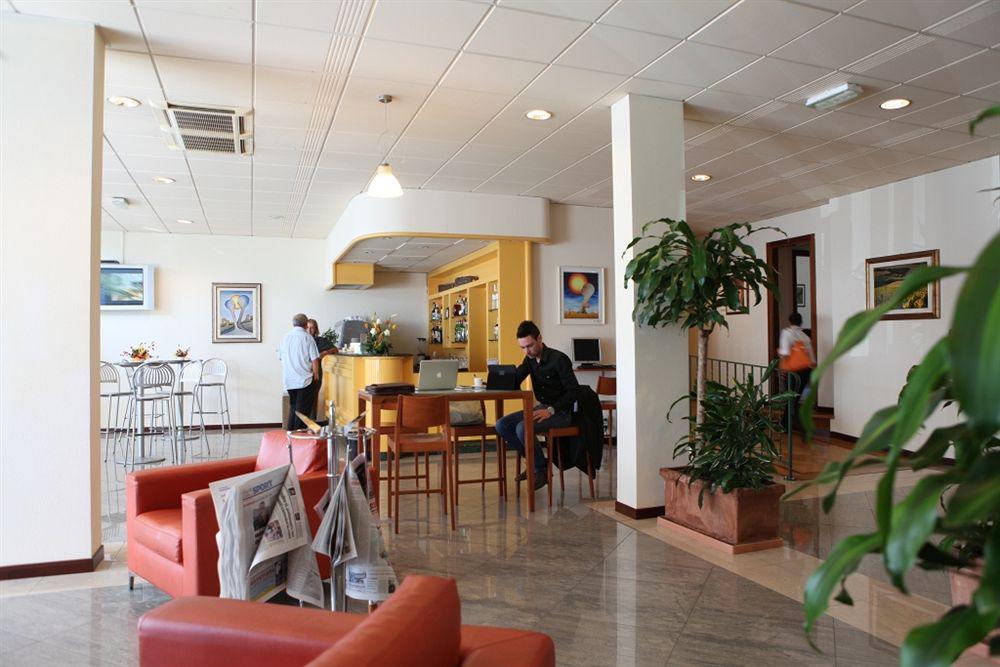 Euro Hotel Кашіна Екстер'єр фото